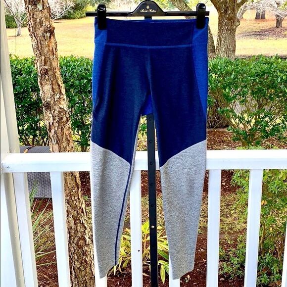 Outdoor Voices 7/8 Tri-Tone Leggings - Picture 1 of 4